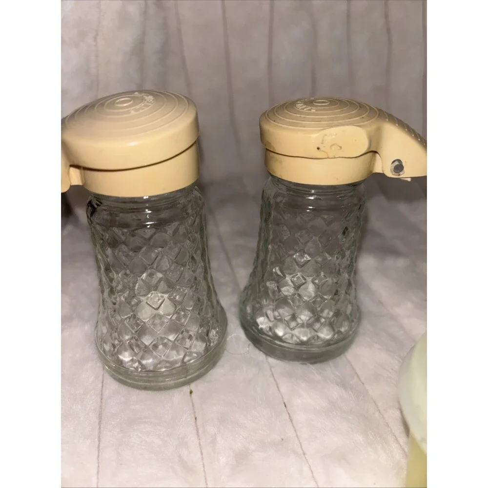 Vintage salt & pepper Shaker Lot Anchor Hocking Wexford, Daniell's, Tupperware